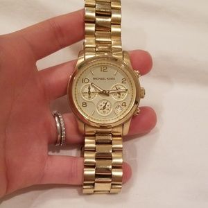 Michael kors gold watch